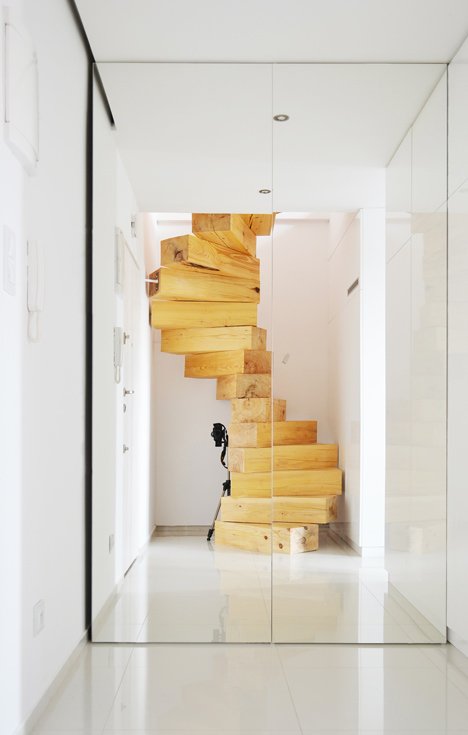 Wooden-staircase-in-Split-Flat-by-QC_dezeen_5