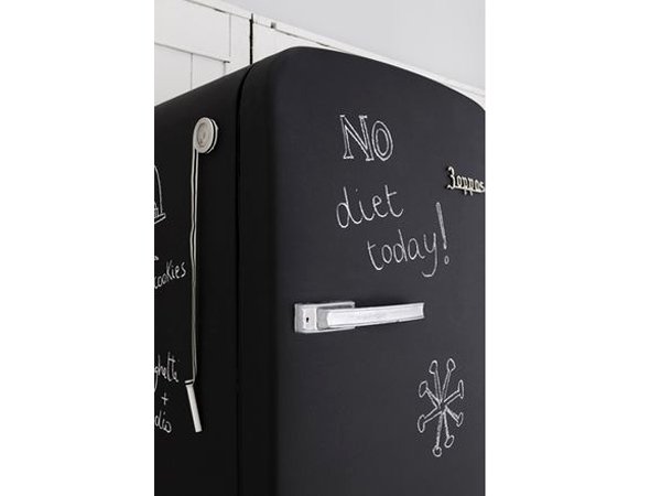Adesivi per frigoriferi: esempi originali e divertenti con offerte