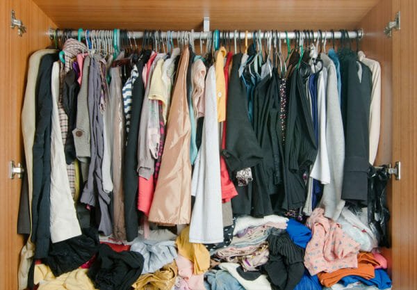 Come organizzare un armadio: biancheria, vestiti e accessori